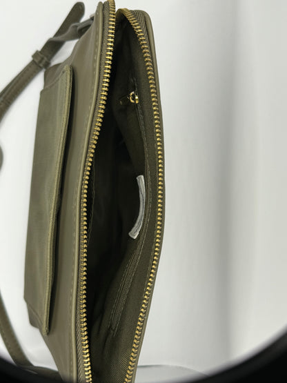 Universal Thread Cayden Crossbody Bag in Olive Green